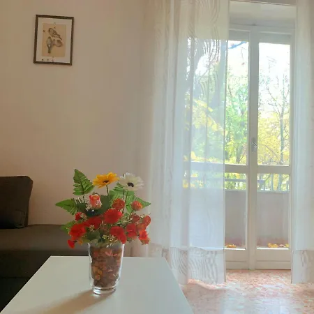 Milano Spring House米兰春天之家 Cologno Monzese